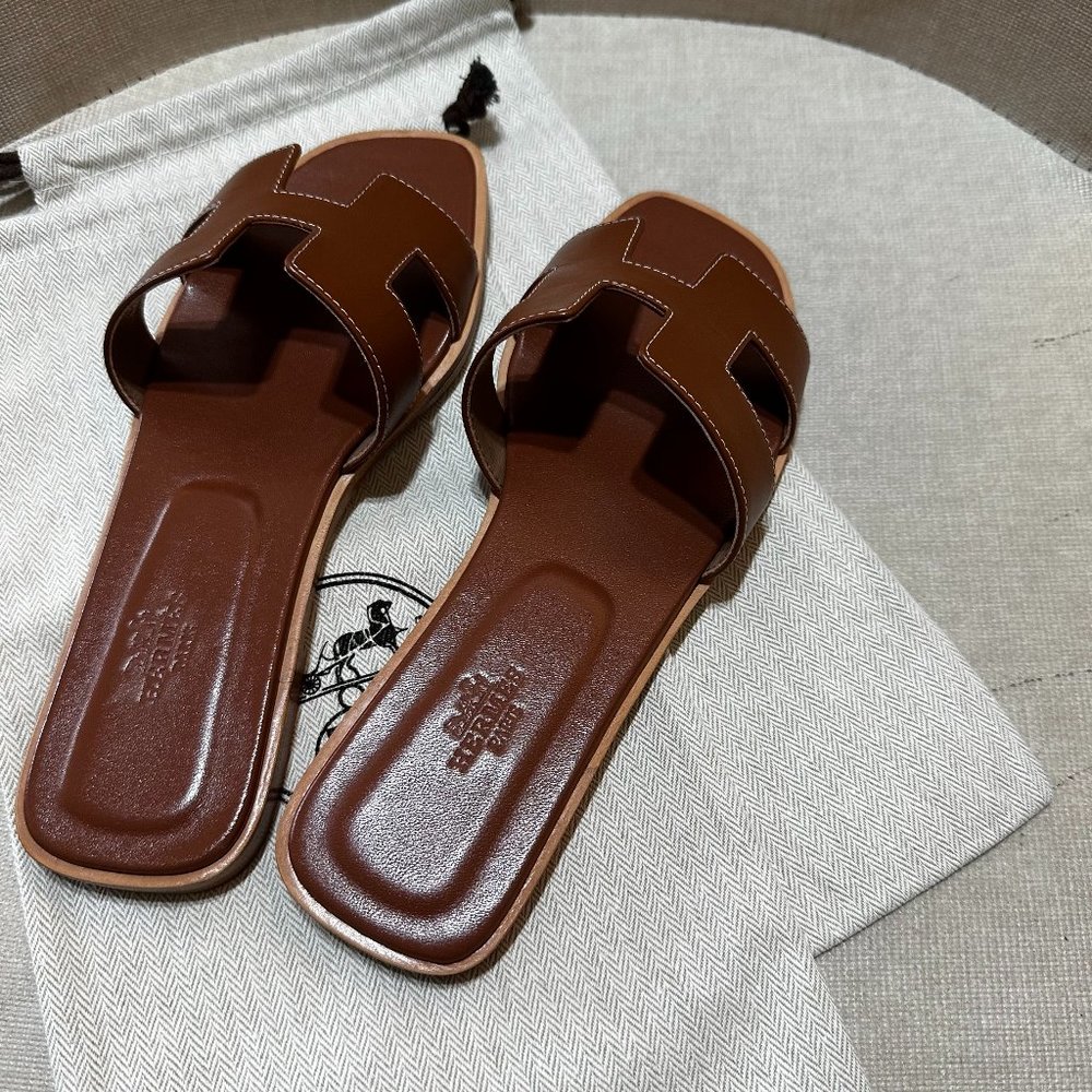 Hermès oran sandals